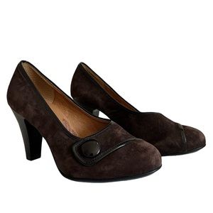 Sofft Brown Suede Closed Toe 3” Heel Size 6M
